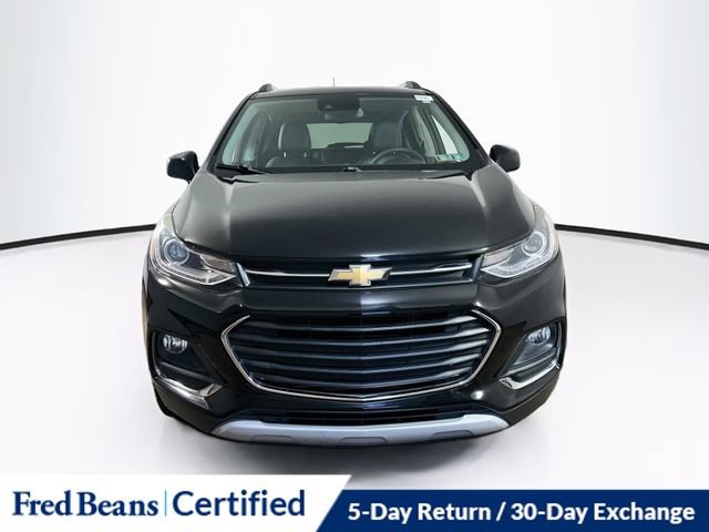 Used 2017 Chevrolet Trax Premier w/ Driver Confidence II Package AWD/4WD image 2