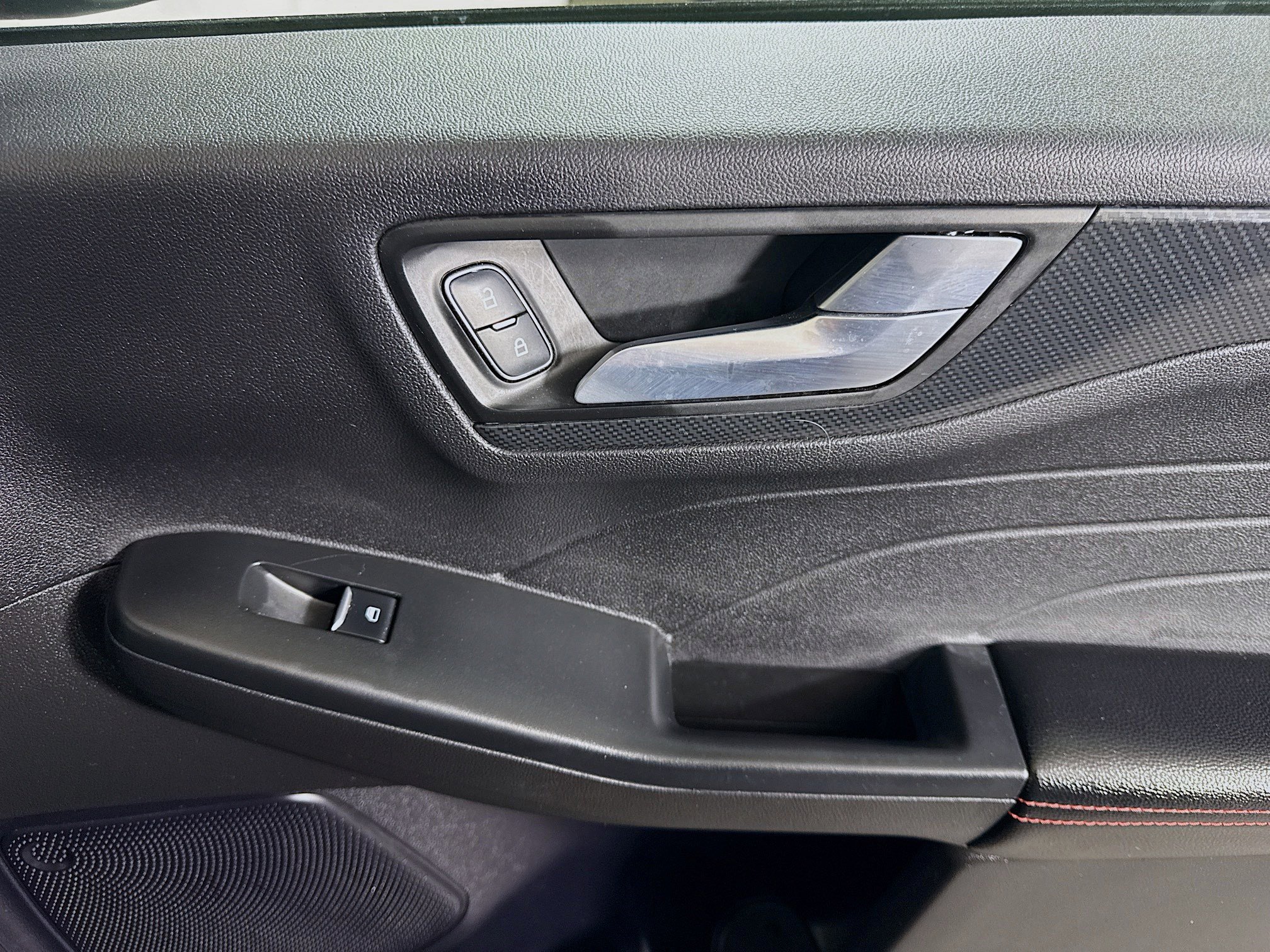 Used 2023 Ford Escape ST-Line image 31