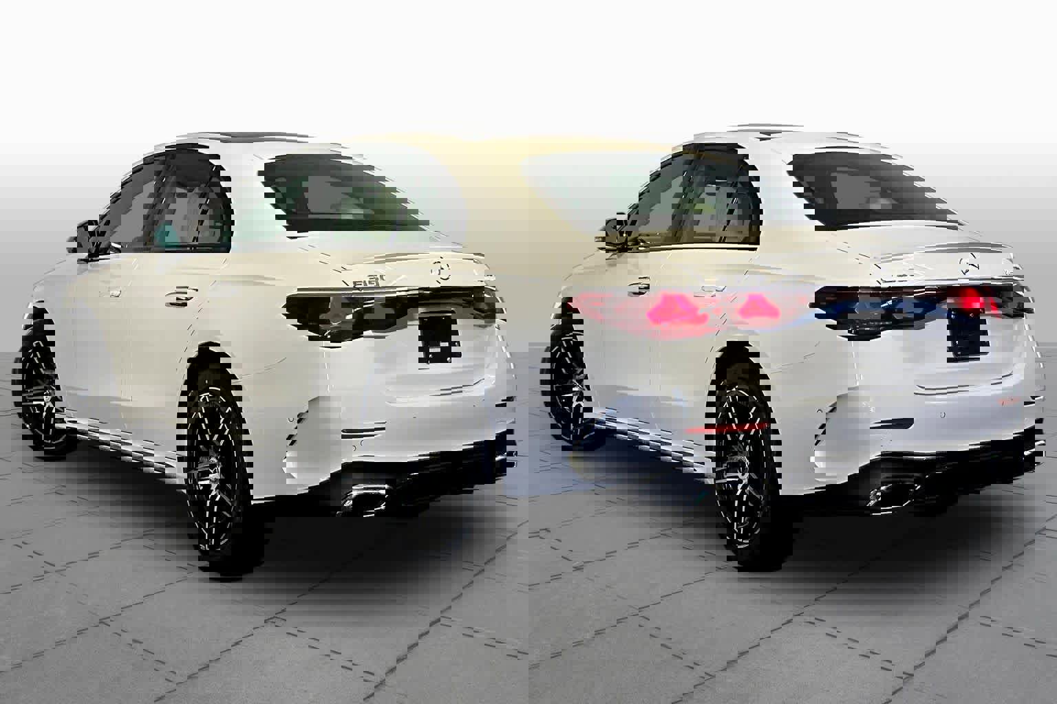 New 2026 Mercedes-Benz E 350 4MATIC Sedan image 3