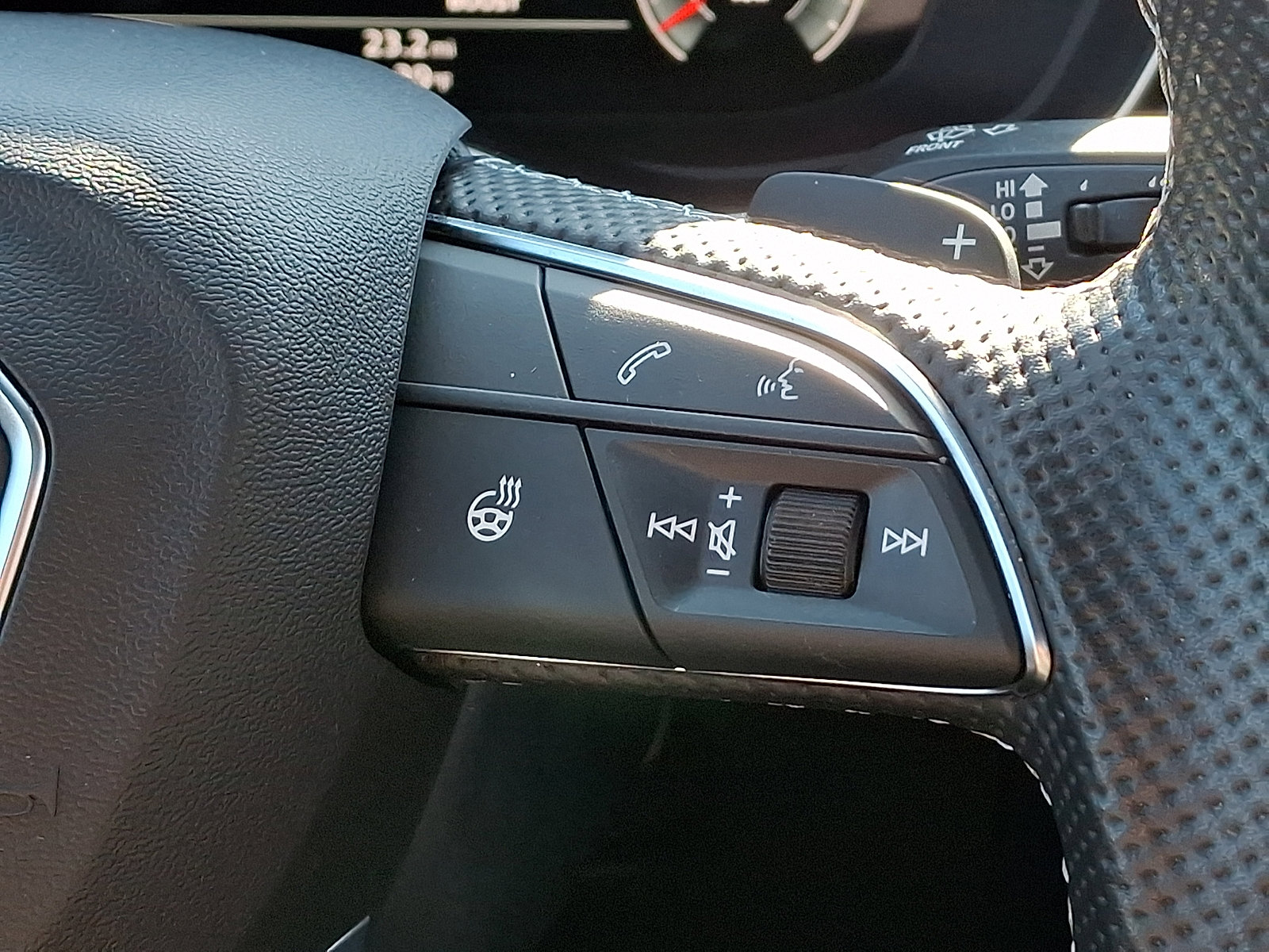 Used 2022 Audi SQ5 Prestige image 24