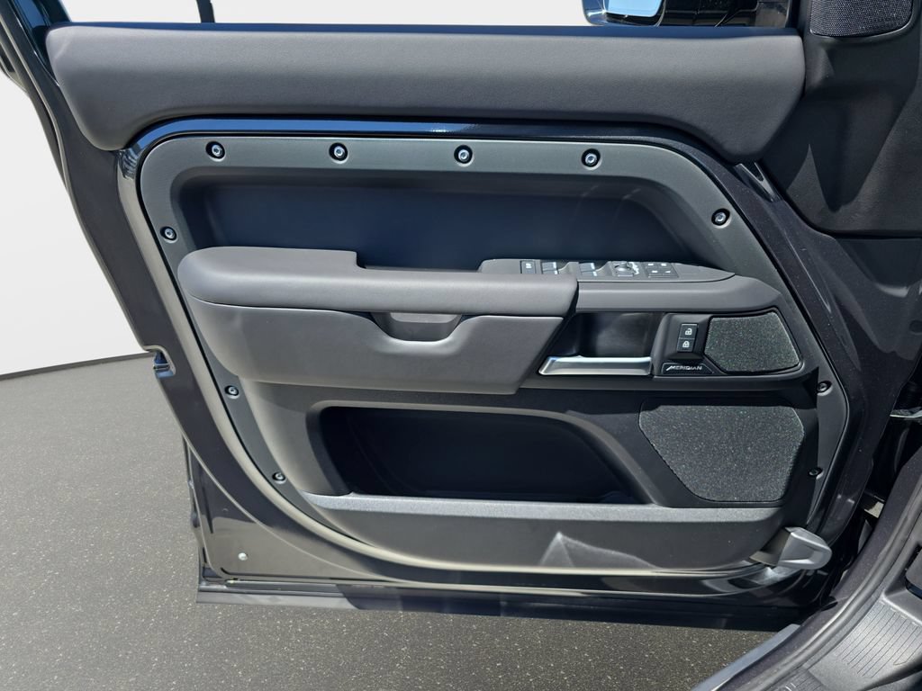New 2026 Land Rover Defender 130 S AWD/4WD image 28