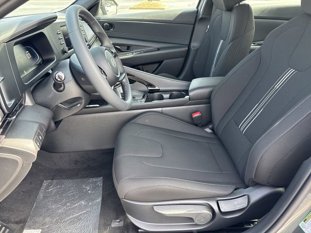 New 2026 Hyundai Elantra SEL Sport image 9