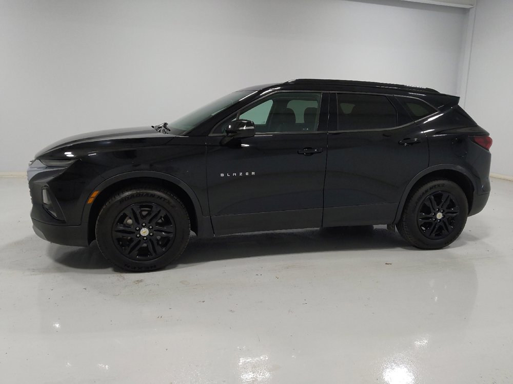 Used 2020 Chevrolet Blazer LT image 2