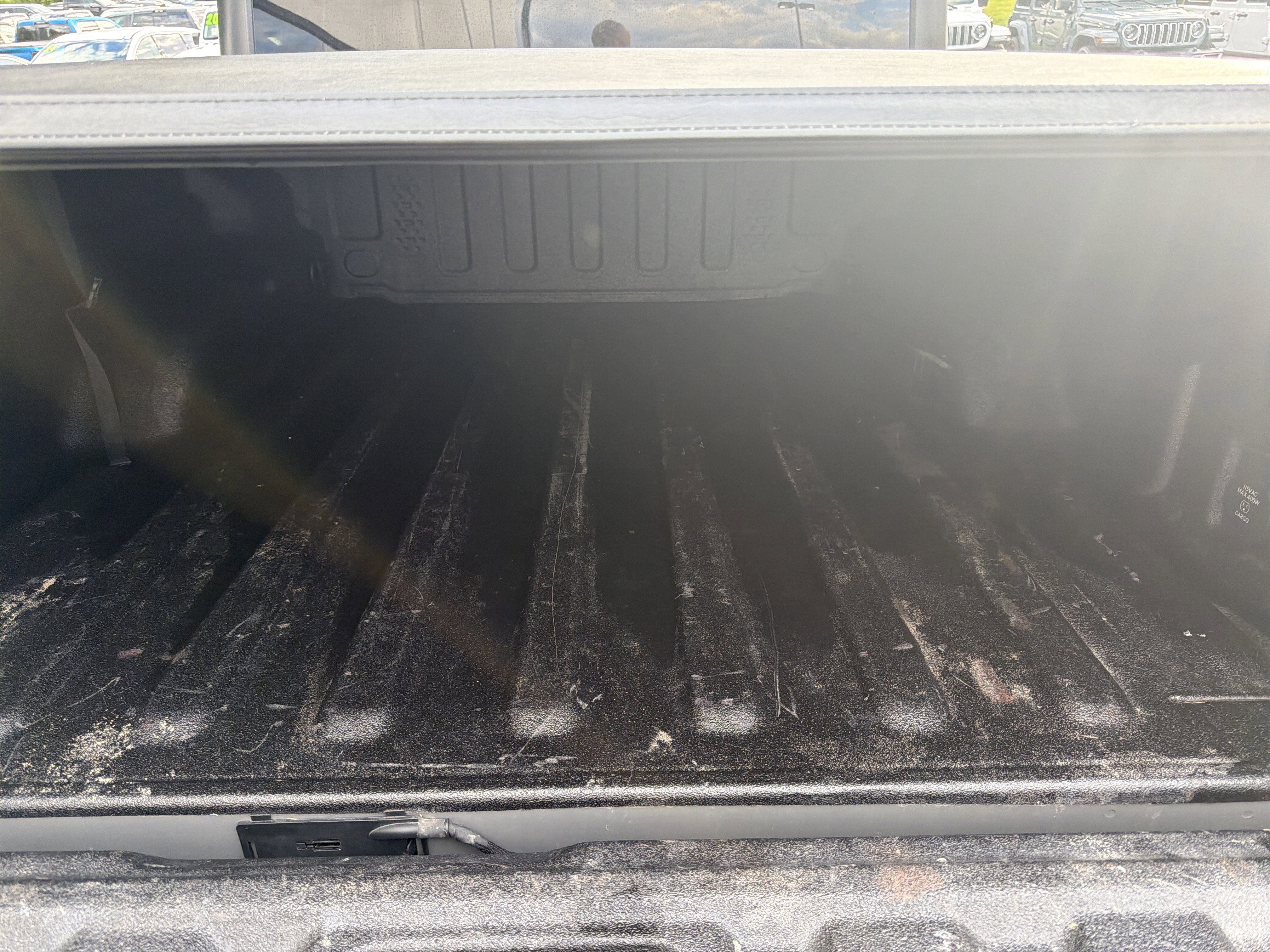 Used 2023 Jeep Gladiator Sport AWD/4WD image 5