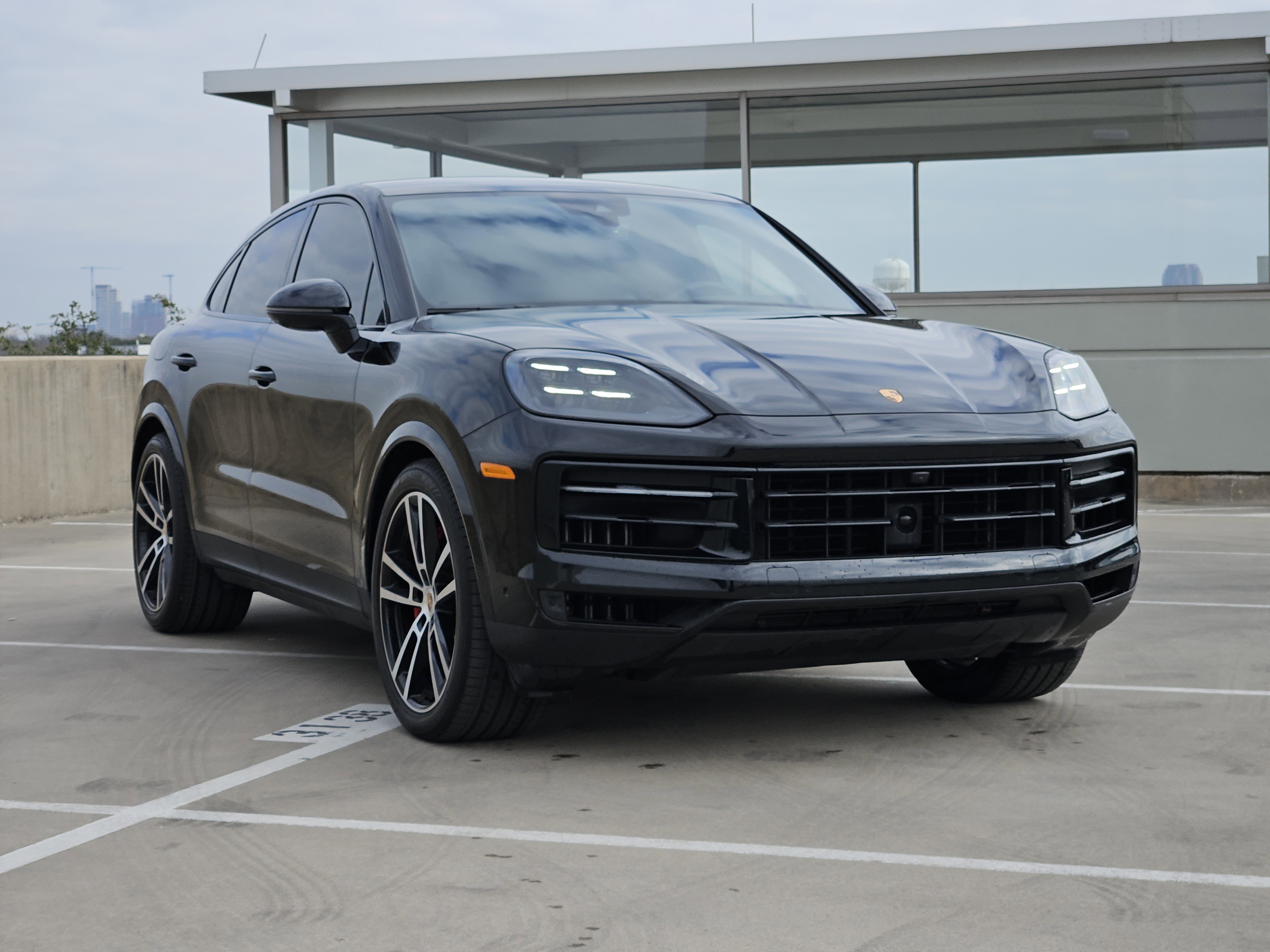 Certified 2025 Porsche Cayenne S image 10