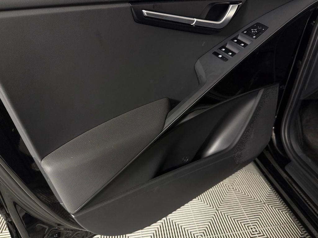 Used 2025 Kia Niro Wind FWD image 26