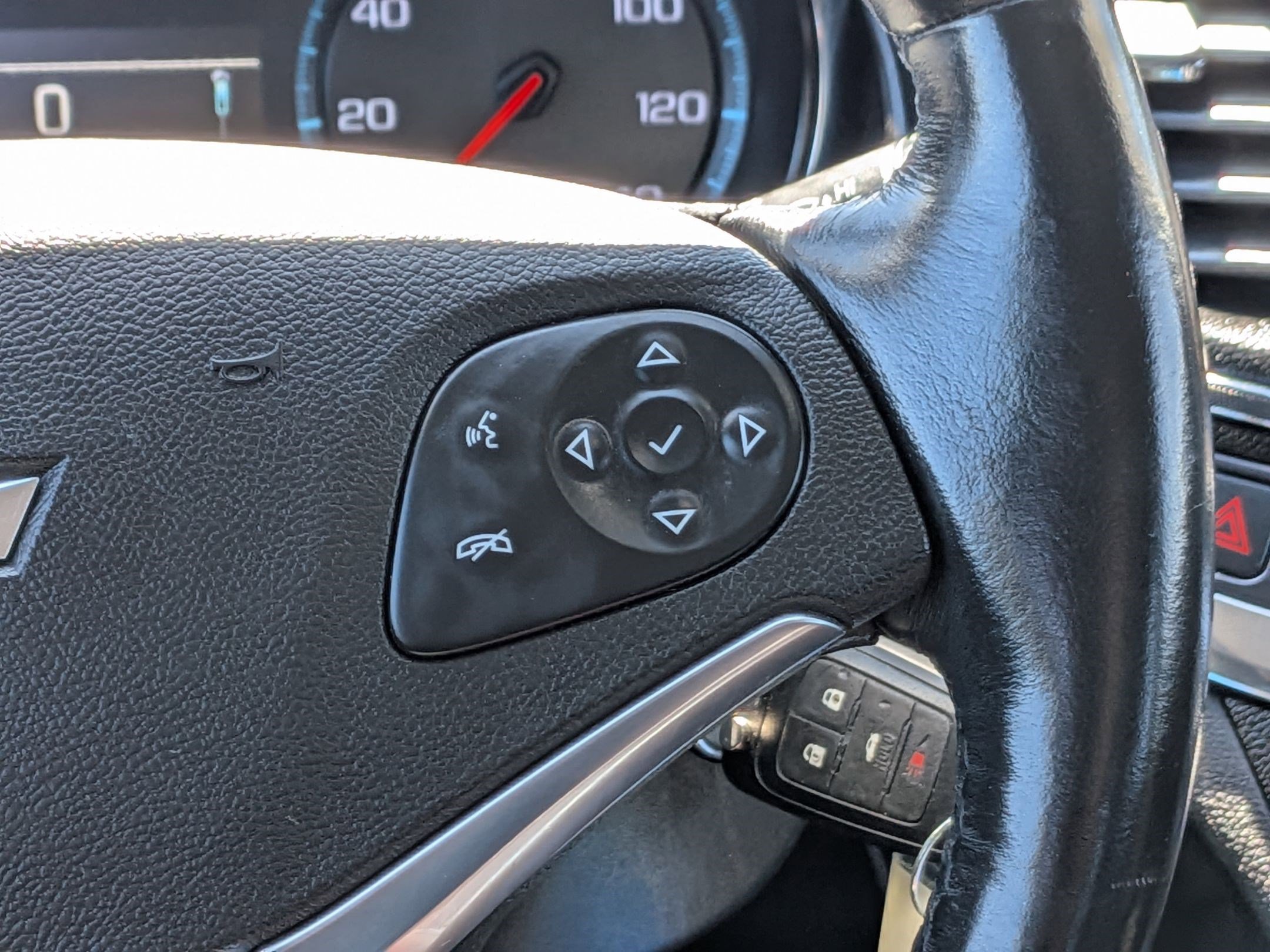 Used 2017 Chevrolet Impala LT FWD image 18