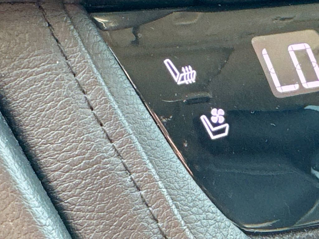 Used 2018 Cadillac XT5 Premium Luxury image 28