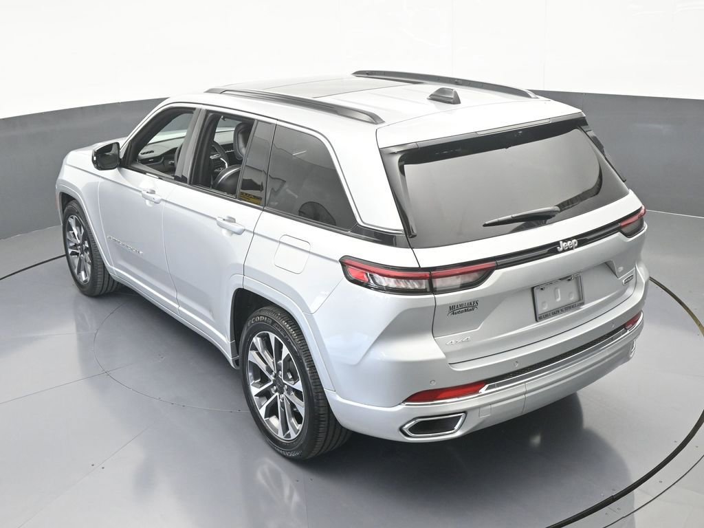 Used 2024 Jeep Grand Cherokee Overland w/ Luxury Tech Group IV image 57