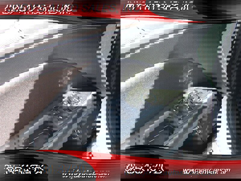 Used 2018 Ford Fusion SE FWD image 3