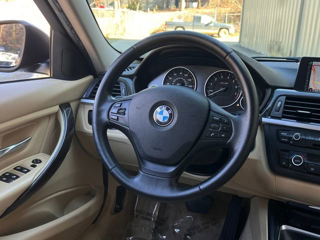 Used 2015 BMW 320i Sedan RWD image 18