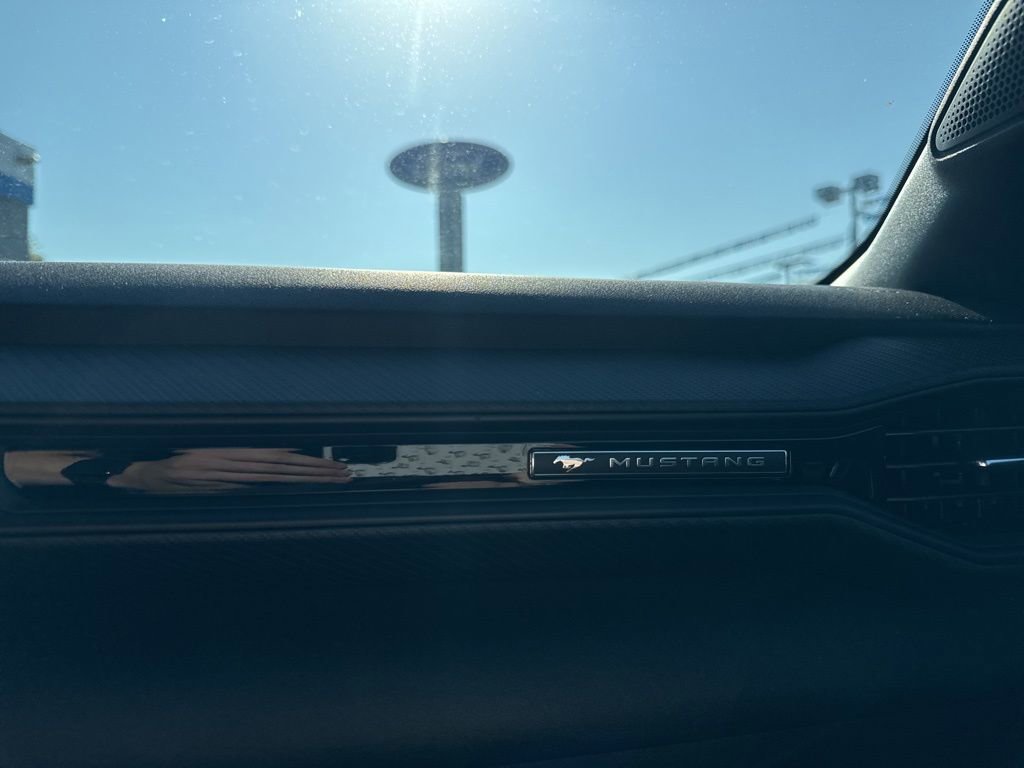 Used 2025 Ford Mustang Coupe RWD image 19