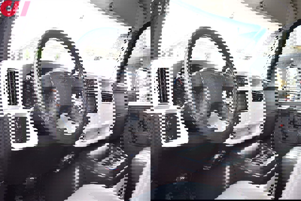 Used 2006 Chevrolet Express 3500 image 3