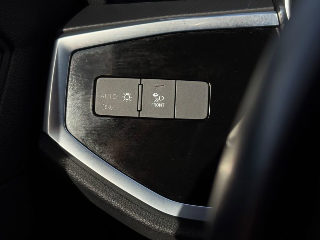 Used 2021 Audi Q3 2.0T Premium Plus AWD/4WD image 34