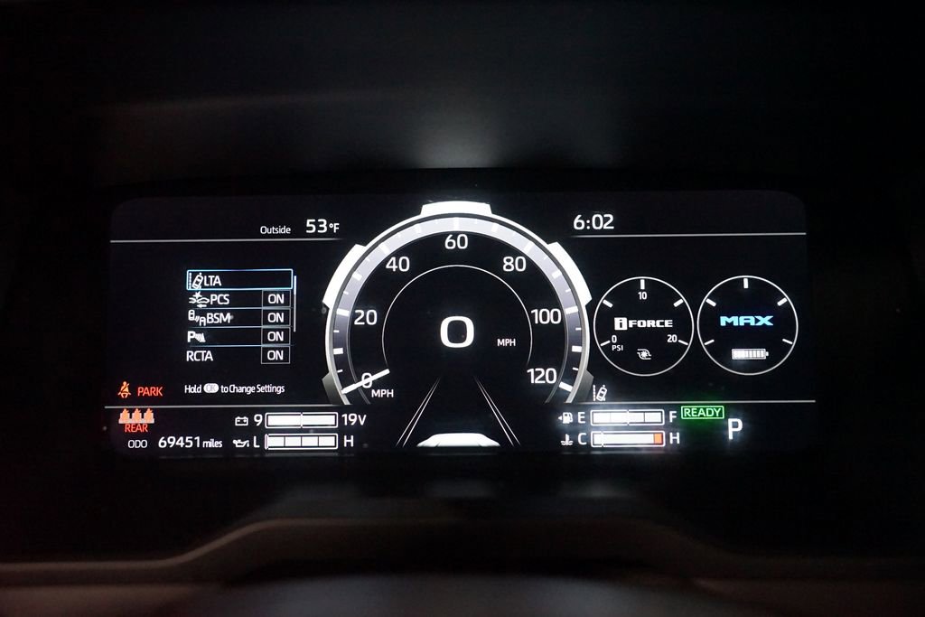 Used 2023 Toyota Tundra Platinum image 16