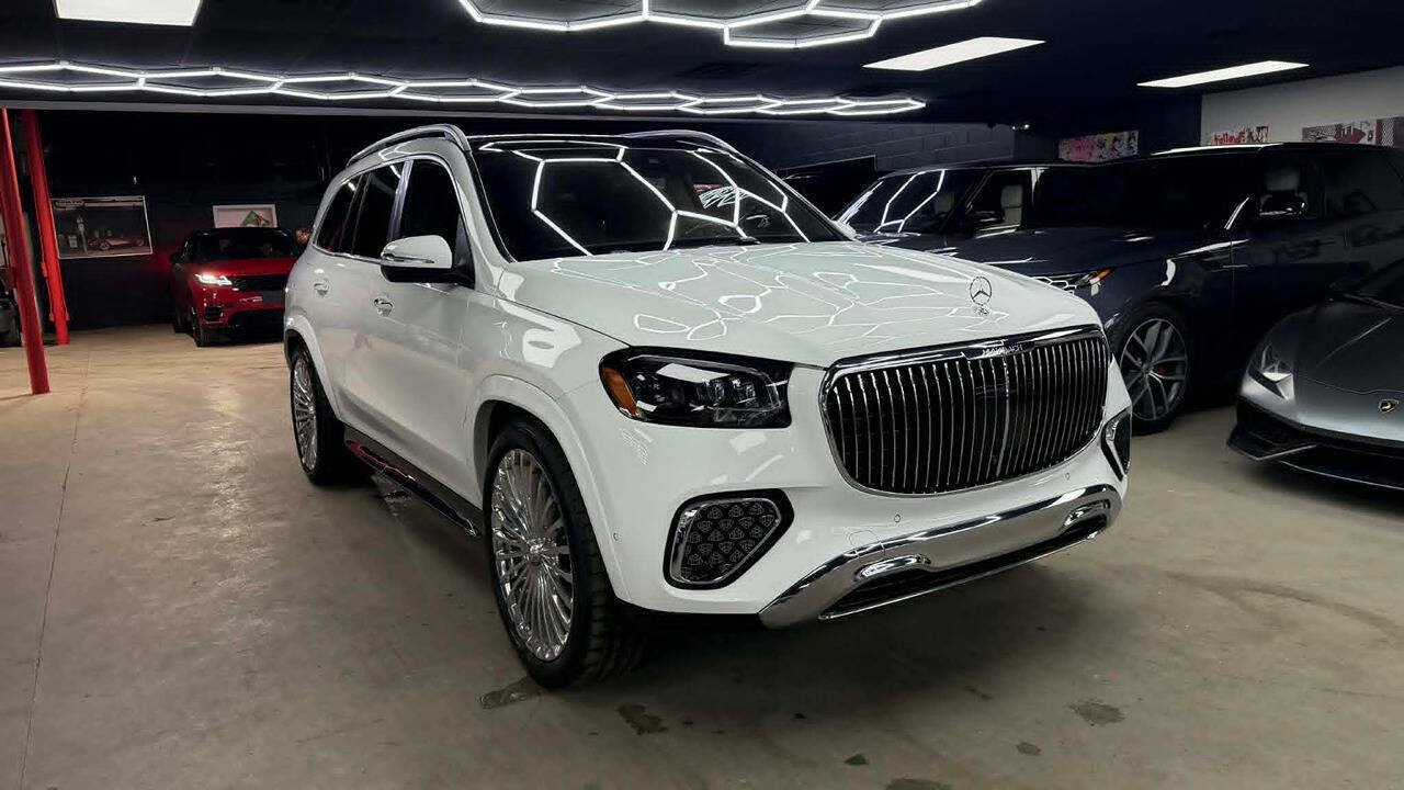 Used 2026 Mercedes-Benz Maybach GLS 600 4MATIC image 3