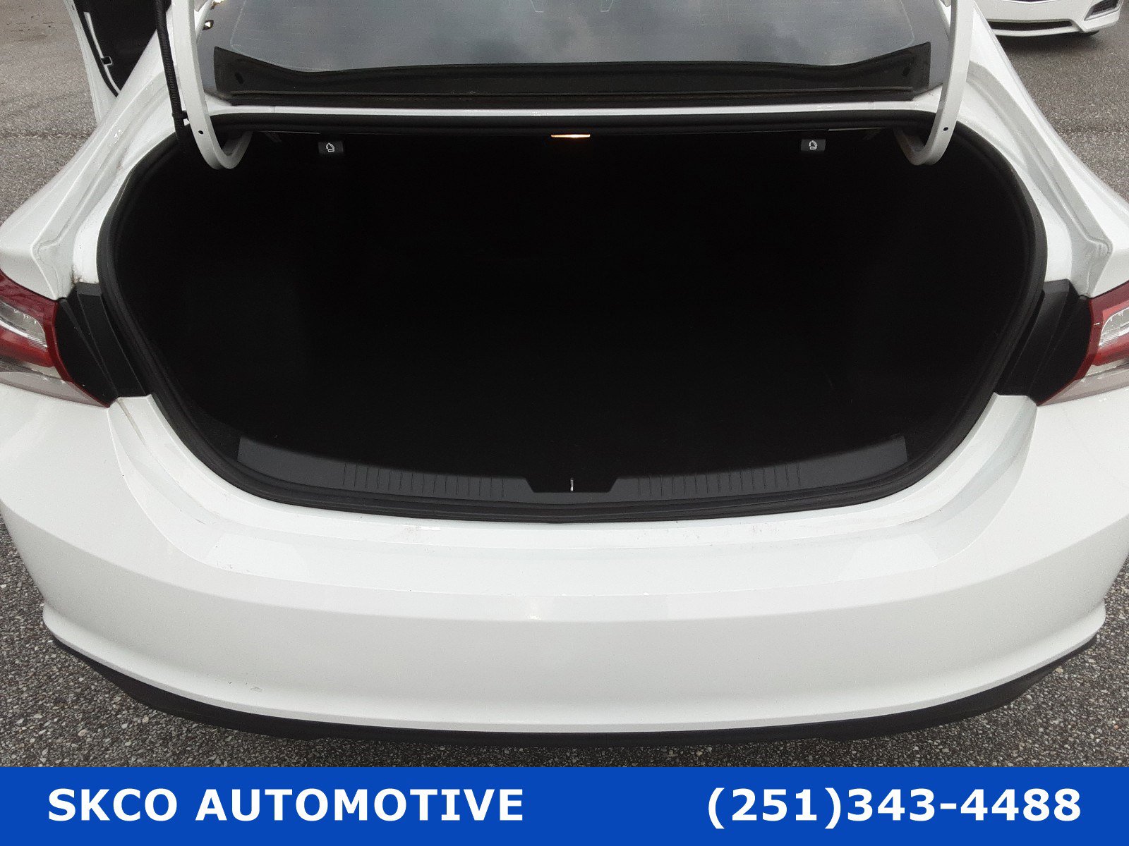 Used 2021 Chevrolet Malibu LT FWD image 21
