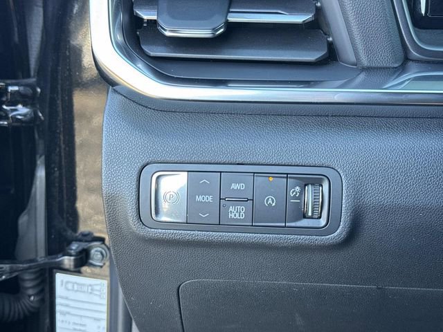 Used 2025 GMC Terrain Elevation image 23