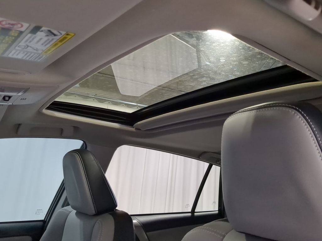 Used 2016 Toyota RAV4 Limited AWD/4WD image 22