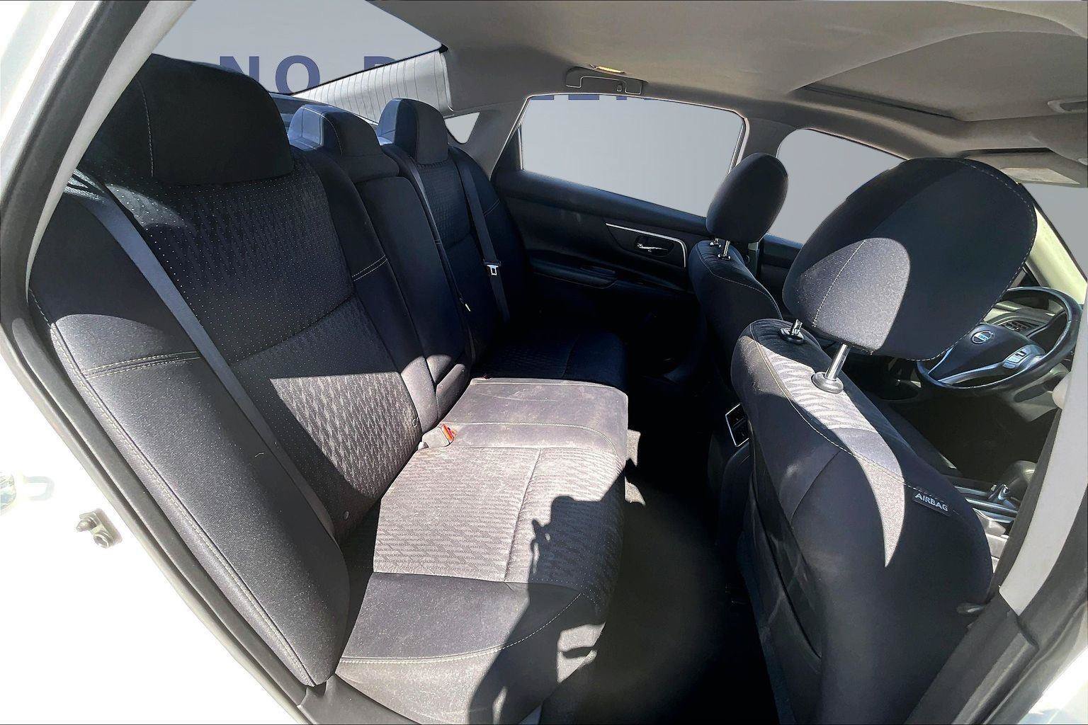 Used 2016 Nissan Altima 2.5 SV w/ Convenience Package FWD image 25