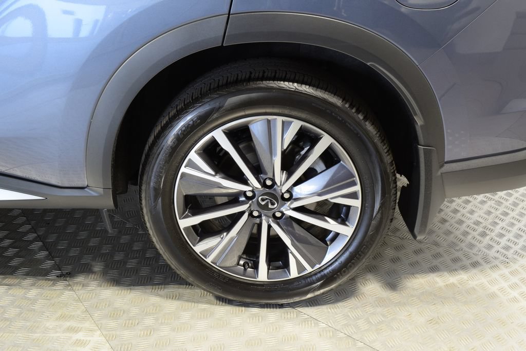 Certified 2026 INFINITI QX60 Luxe w/ Family Package AWD/4WD image 39