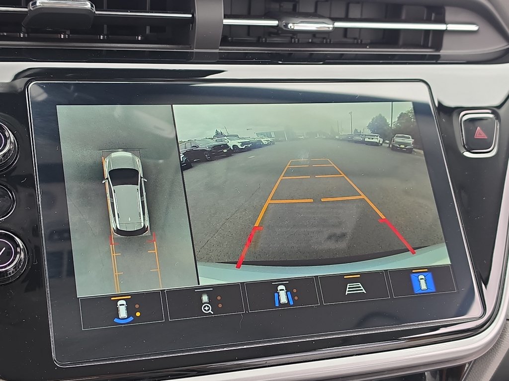Certified 2023 Chevrolet Bolt EUV Premier w/ Sun & Sound Package FWD image 30