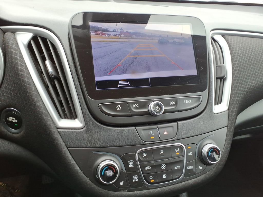 Used 2024 Chevrolet Malibu LT image 22