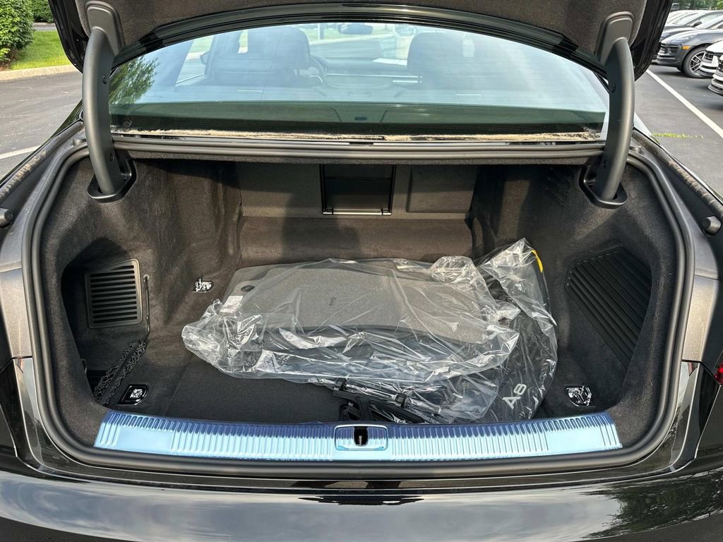 New 2025 Audi A8 L 3.0T image 9