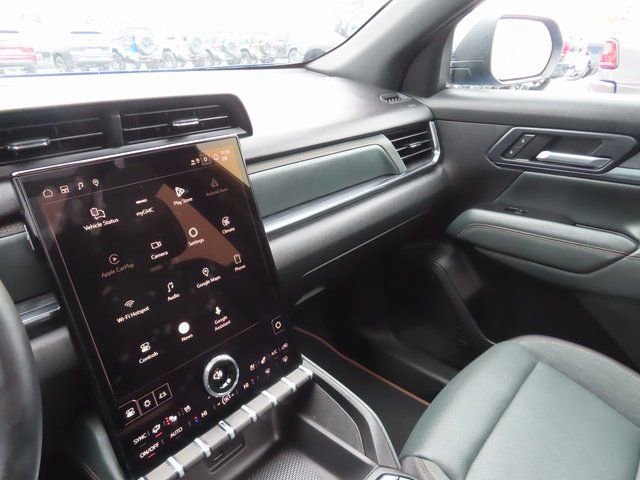 New 2026 GMC Terrain AT4 w/ Convenience Package III image 39