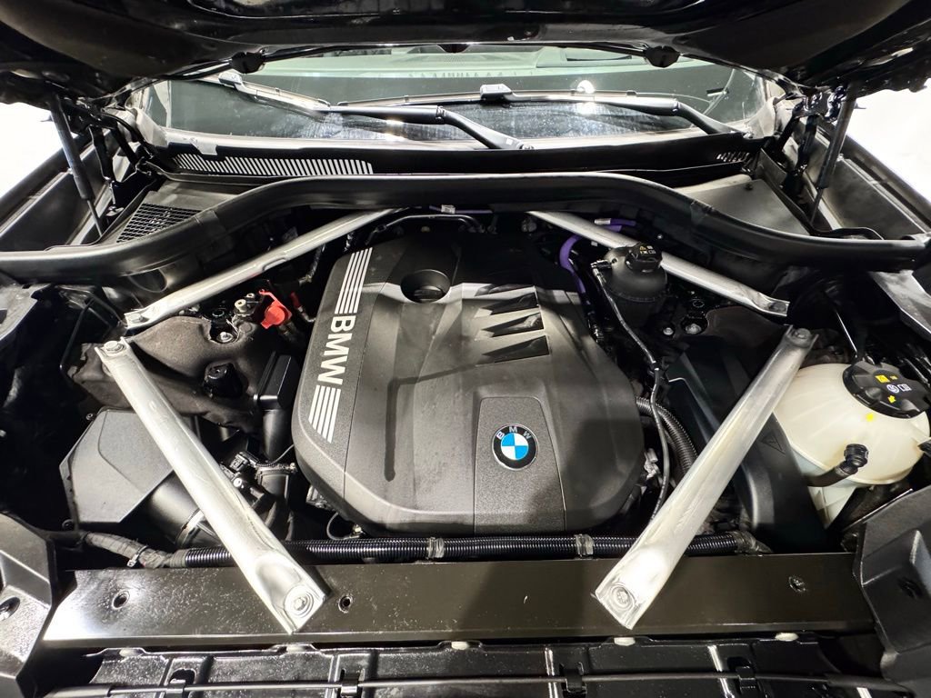 Certified 2024 BMW X7 xDrive40i w/ Executive Package image 32