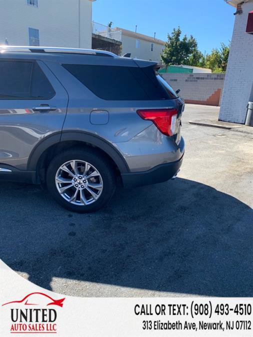 Used 2022 Ford Explorer Limited image 4