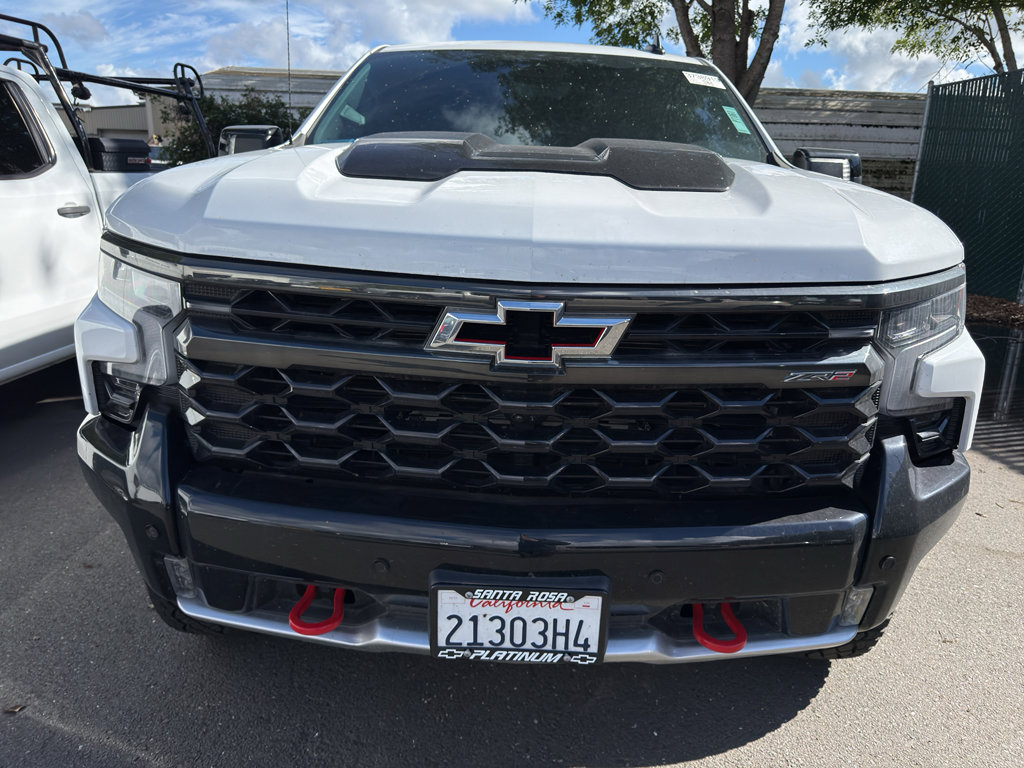 Used 2025 Chevrolet Silverado 1500 ZR2 w/ Technology Package image 2