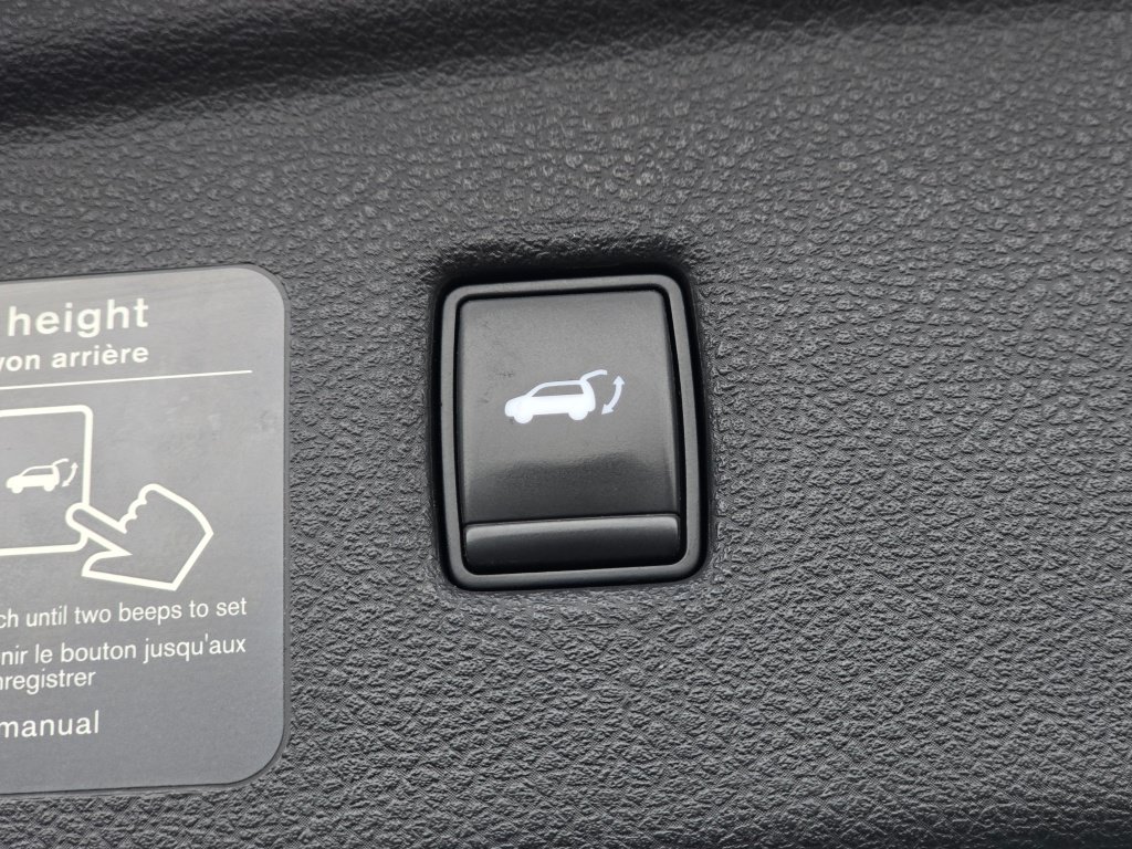 Used 2021 INFINITI QX50 Essential w/ Convenience Package AWD/4WD image 23