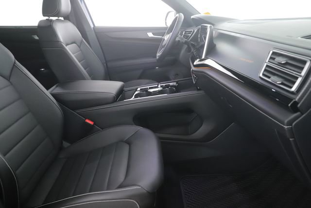 Used 2025 Volkswagen Atlas Cross Sport SEL R-Line AWD/4WD image 33