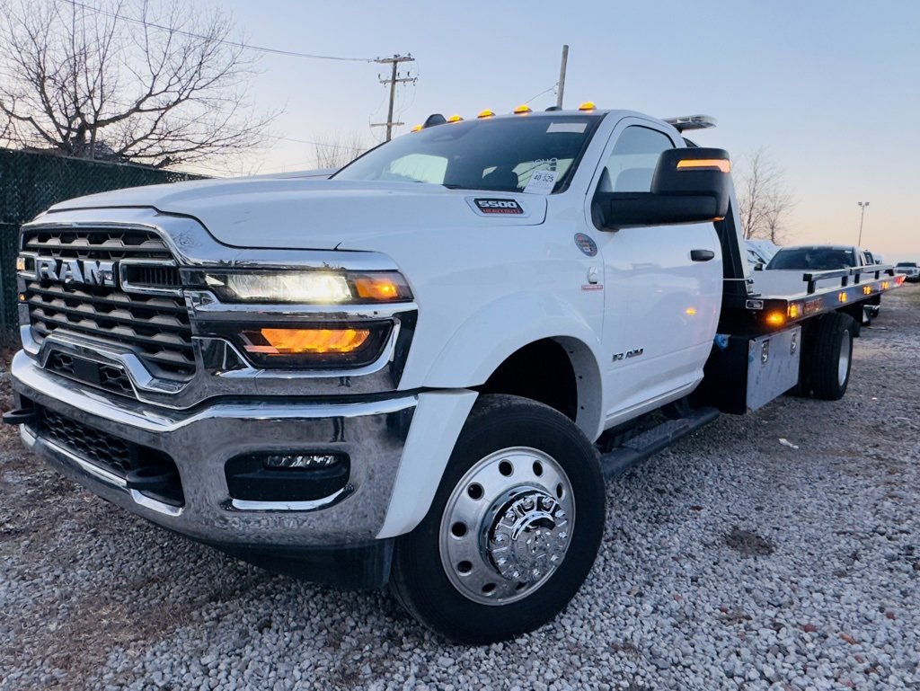 Used 2025 RAM 5500 Tradesman image 3