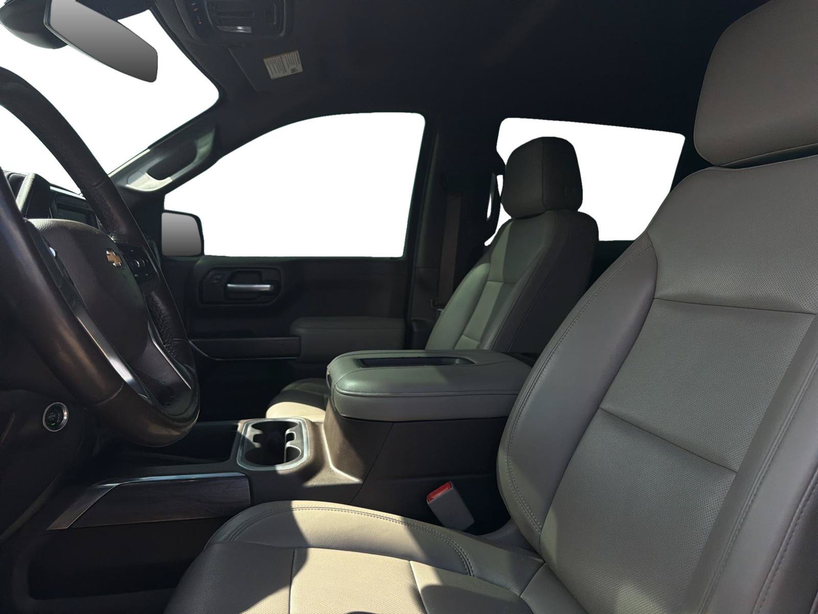 Used 2019 Chevrolet Silverado 1500 LTZ AWD/4WD image 7