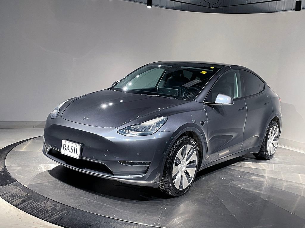 Used 2021 Tesla Model Y Long Range image 8