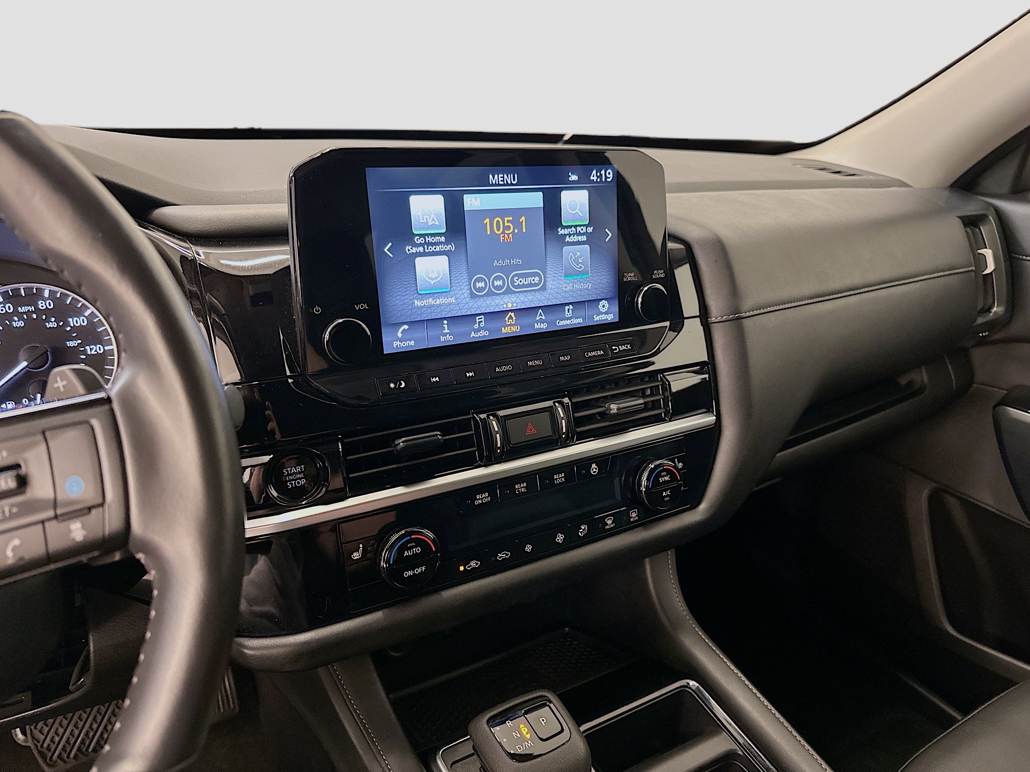 Used 2025 Nissan Pathfinder SL image 26