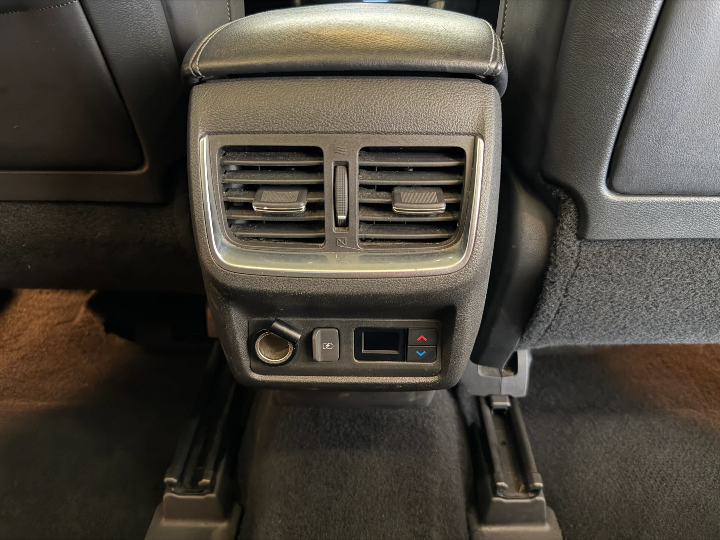 Used 2019 INFINITI QX50 Essential AWD/4WD image 41