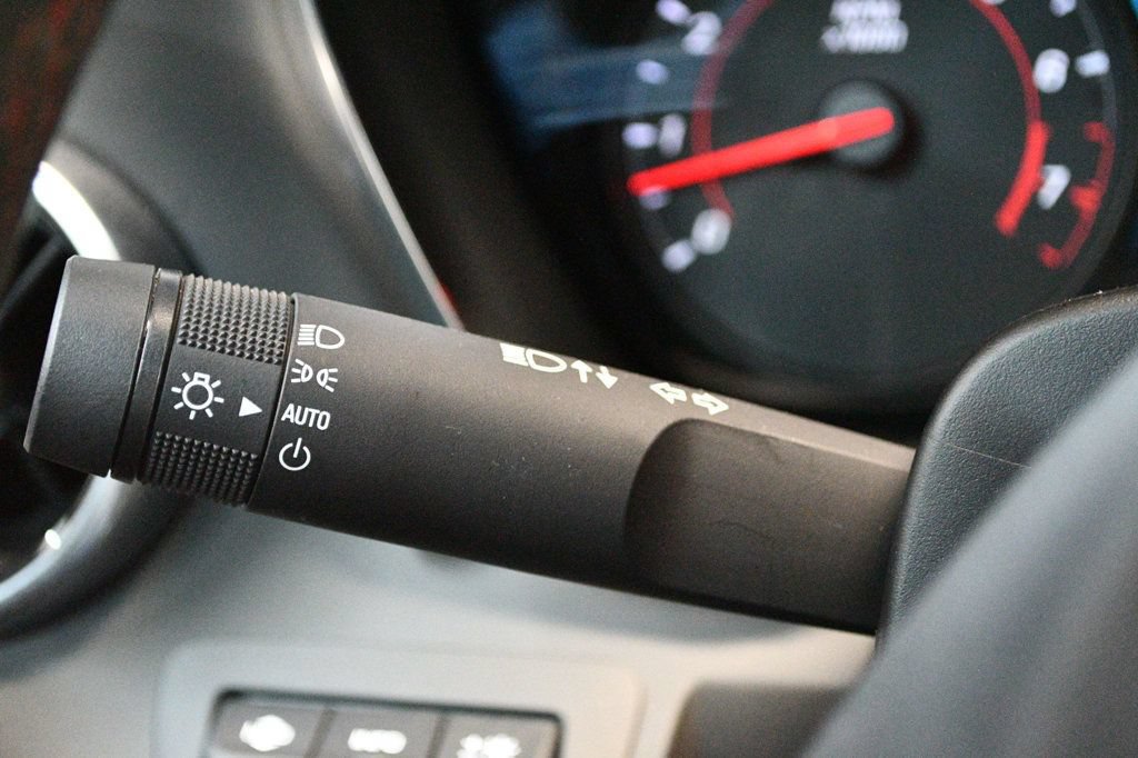 Used 2018 Chevrolet Camaro ZL1 RWD image 60
