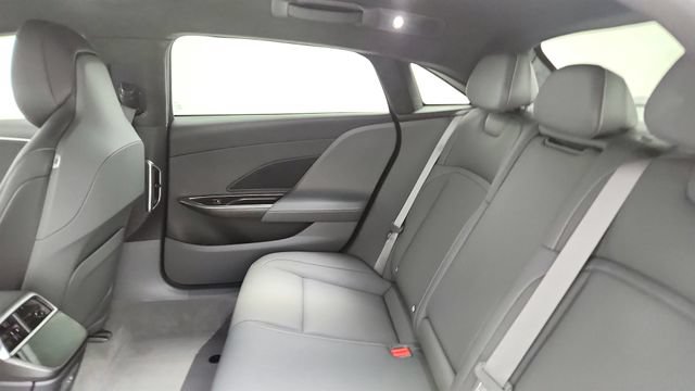 Used 2024 Lucid Air Pure RWD image 46