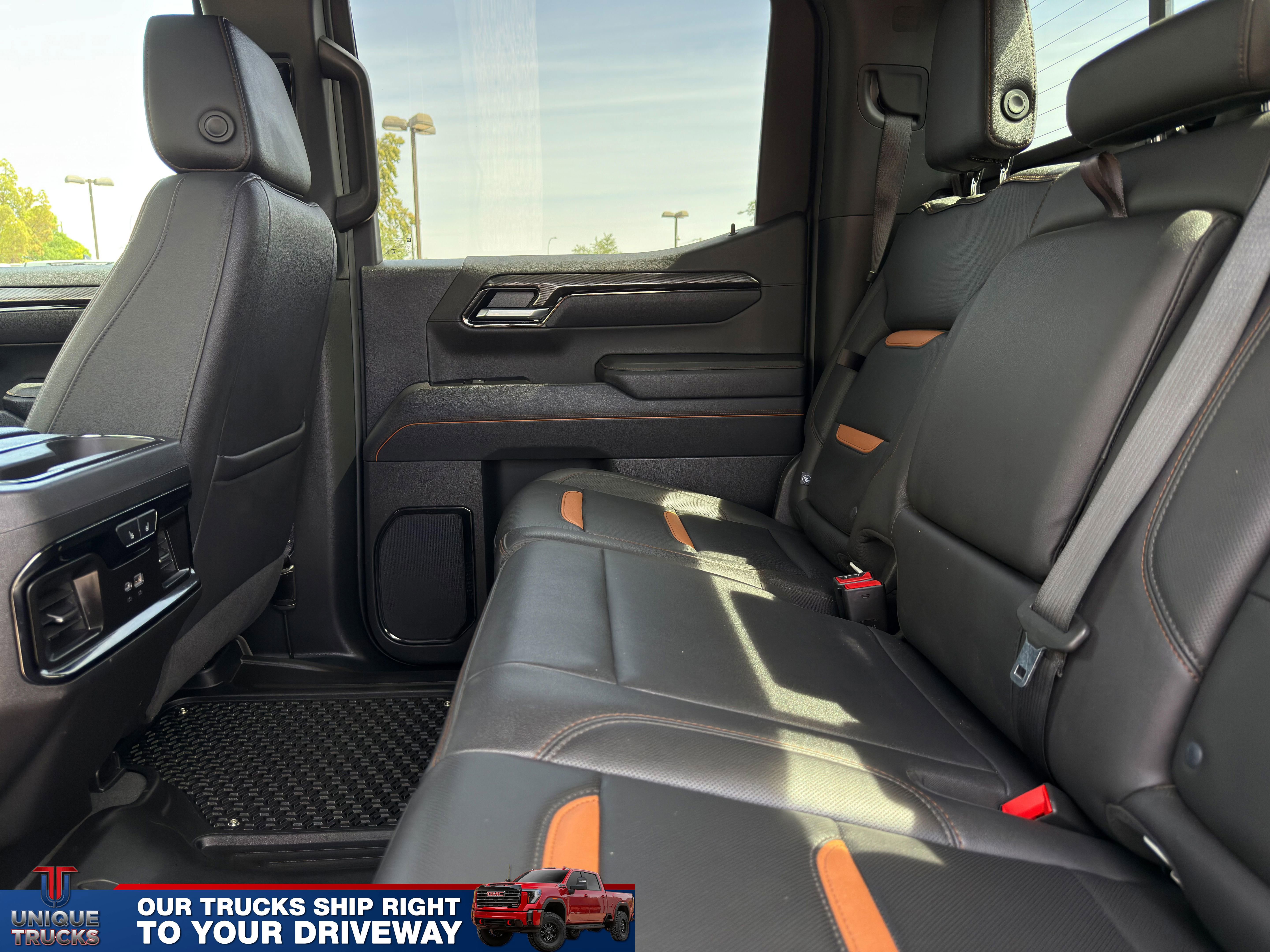 Used 2025 GMC Sierra 1500 AT4 w/ Technology Package AWD/4WD image 23