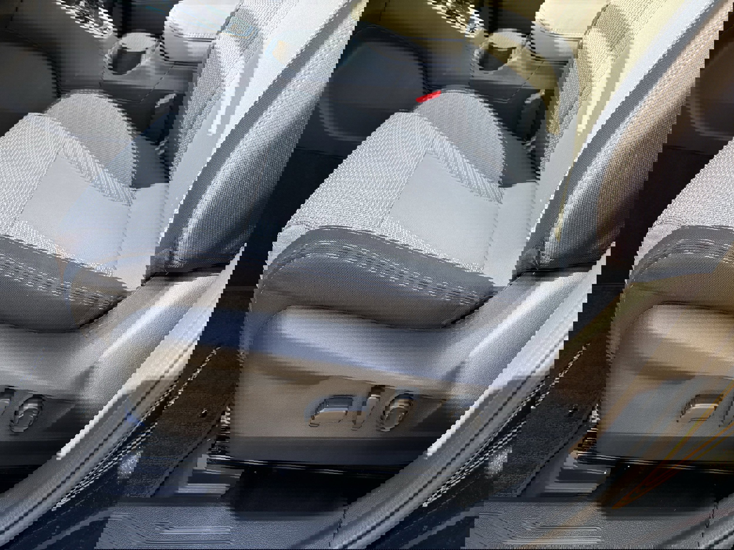 Used 2025 Subaru Outback Premium image 28