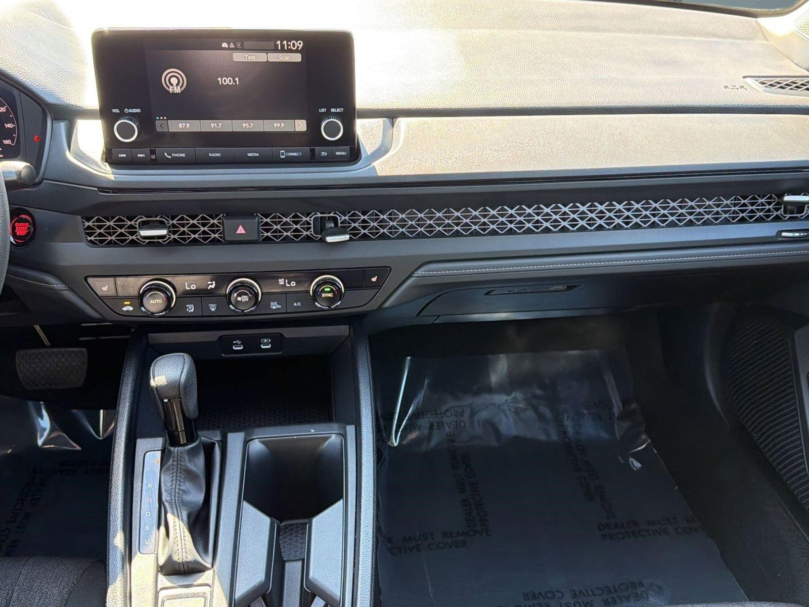 Used 2024 Honda Accord EX image 27