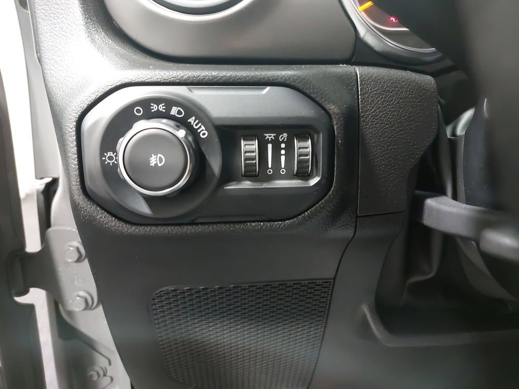 Used 2022 Jeep Wrangler Unlimited Sport image 25