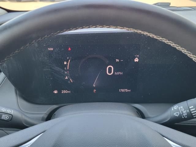 Used 2024 Buick Encore GX Preferred w/ Comfort Package AWD/4WD image 25