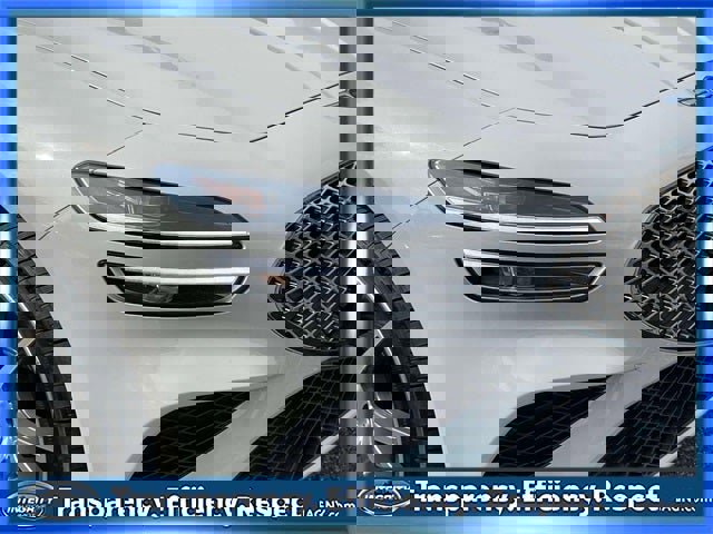 Used 2025 Genesis G70 2.5T image 10