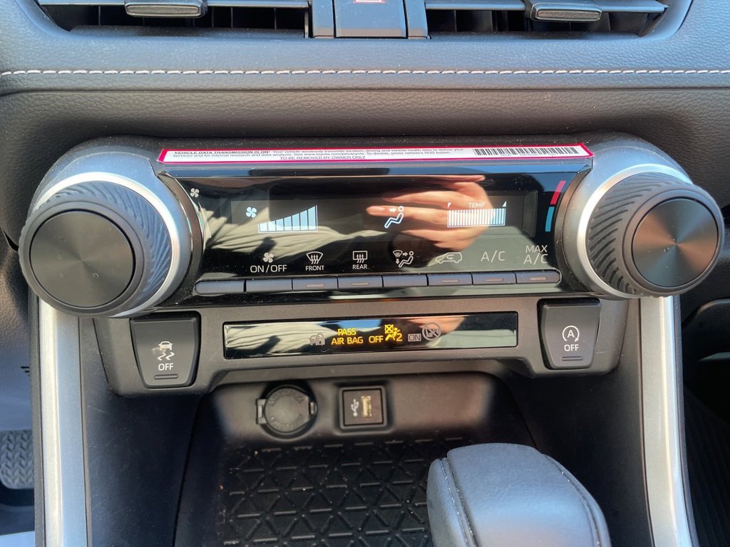 Used 2024 Toyota RAV4 LE image 21