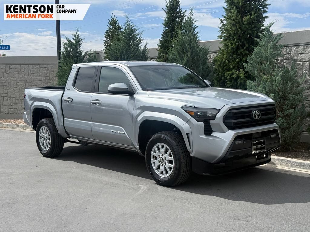 Used 2025 Toyota Tacoma SR5 AWD/4WD image 10