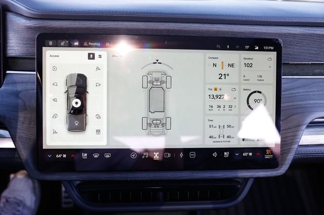 Used 2022 Rivian R1T Launch Edition image 37